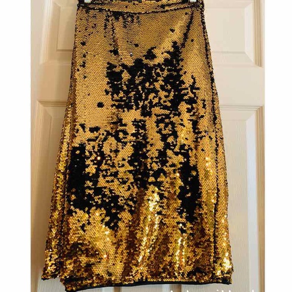 Party Skirt. - Picture 2 of 2